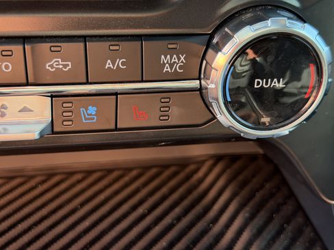 Used 2024 Ford F150 Raptor image 32