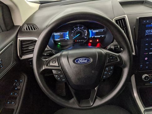Certified 2024 Ford Edge SE image 16