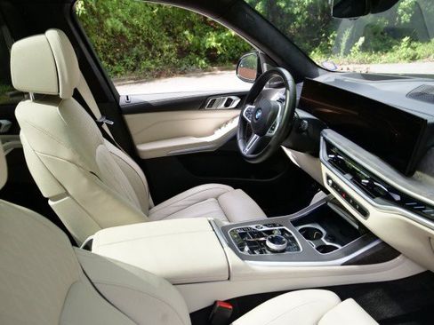 Used 2024 BMW X7 M60i w/ Executive Package AWD/4WD image 58