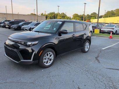Used 2025 Kia Soul LX w/ LX Technology Package