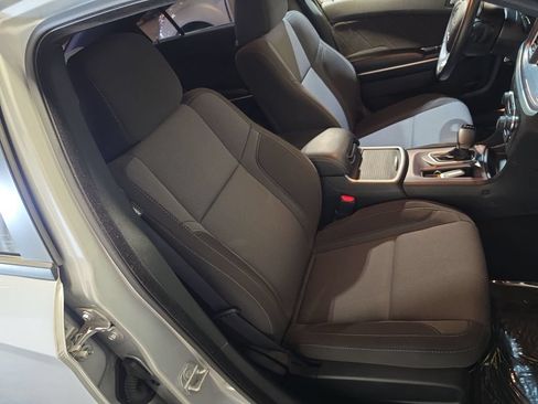 Used 2020 Dodge Charger SXT RWD image 24