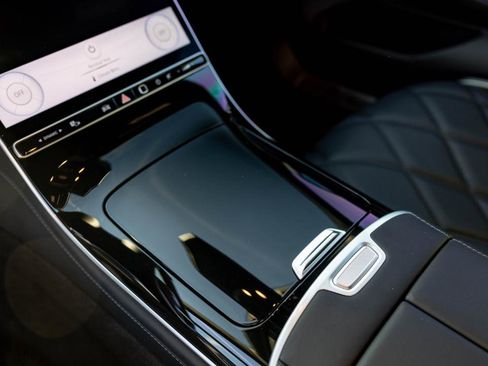 Used 2023 Mercedes-Benz Maybach S 580 4MATIC image 29