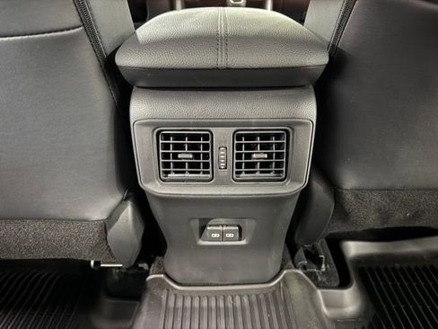 Used 2023 Toyota RAV4 XLE Premium image 27