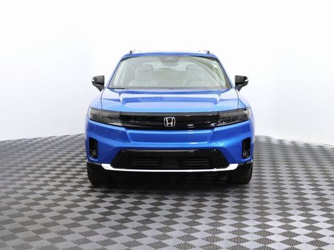 Used 2024 Honda Prologue Touring image 2