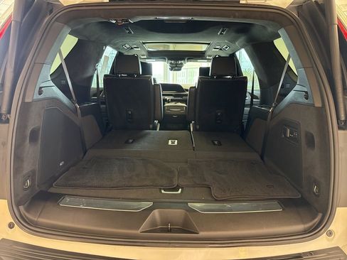 Certified 2023 Cadillac Escalade Sport Platinum w/ LPO, ONYX Package AWD/4WD image 17