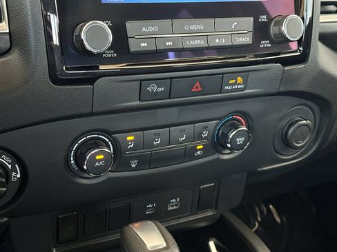 Used 2023 Nissan Frontier SV AWD/4WD image 17