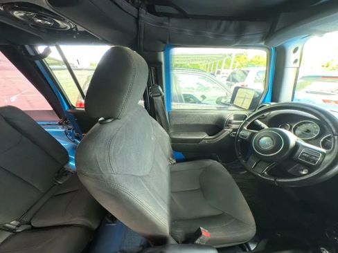 Used 2016 Jeep Wrangler Unlimited Sport w/ Quick Order Package 24S AWD/4WD image 29