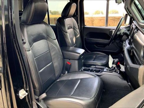 Certified 2022 Jeep Gladiator Sport image 9