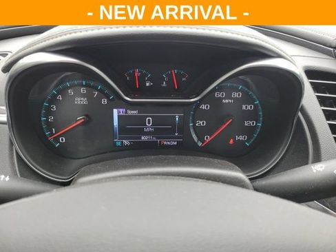 Used 2017 Chevrolet Impala LT w/ Convenience Package FWD image 9