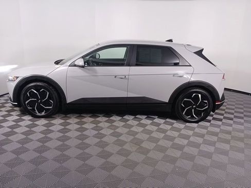 Used 2022 Hyundai Ioniq 5 SE w/ Cargo Package image 4