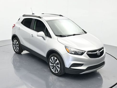 Used 2021 Buick Encore Preferred AWD/4WD image 29