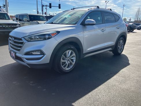Used 2017 Hyundai Tucson Eco w/ Cargo Package image 3