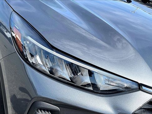 Used 2025 Ford Escape SE image 29