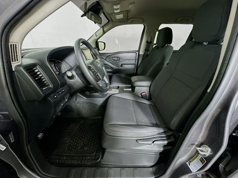 Used 2022 Nissan Frontier S w/ Technology Package RWD image 13