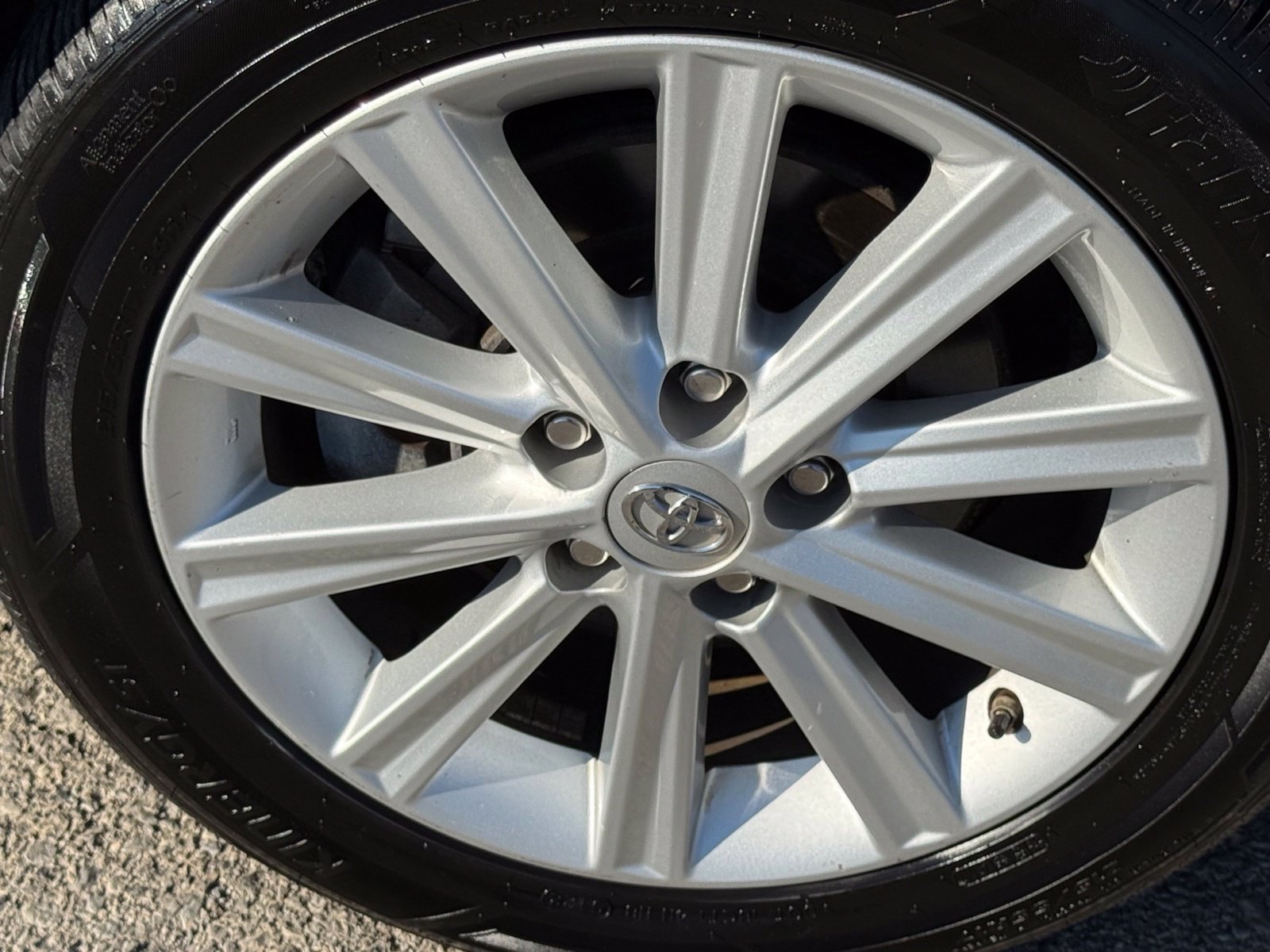 Used 2014 Toyota Camry XLE w/ Leather Package FWD image 45