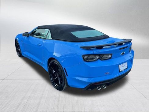 Used 2022 Chevrolet Camaro LT w/ RS Package image 8