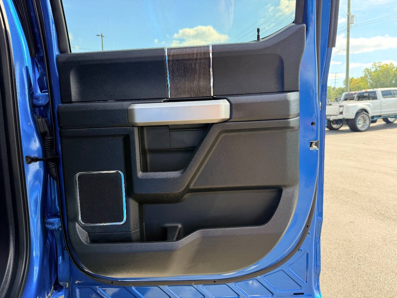 Used 2021 Ford F350 Lariat AWD/4WD image 38