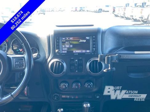 Used 2017 Jeep Wrangler Unlimited Sport AWD/4WD image 19