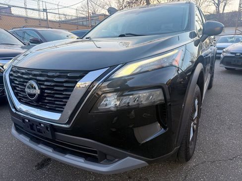 Used 2023 Nissan Rogue S image 30