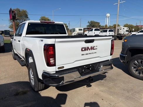 New 2026 GMC Sierra 2500 Pro image 4