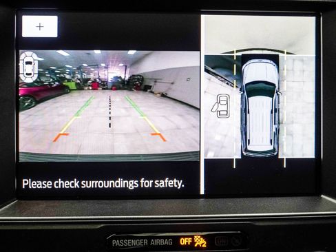 Used 2020 Ford Expedition Limited w/ Equipment Group 302A image 23