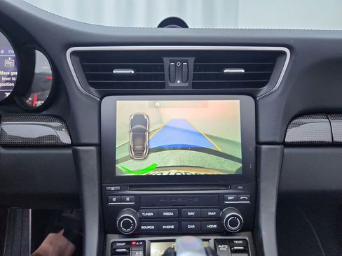 Used 2017 Porsche 911 Carrera 4S image 21