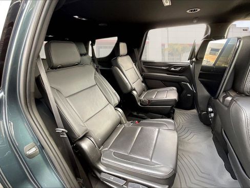 Used 2021 GMC Yukon Denali w/ Advanced Technology Package image 26