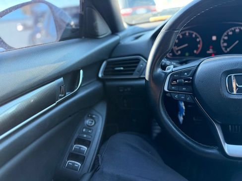 Used 2019 Honda Accord Sport image 7
