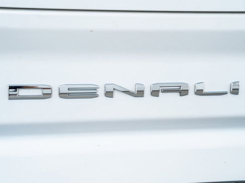 Used 2024 GMC Sierra 2500 Denali Ultimate w/ Max Trailering Package image 29