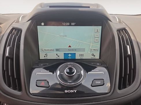 Used 2017 Ford Escape Titanium AWD/4WD image 23