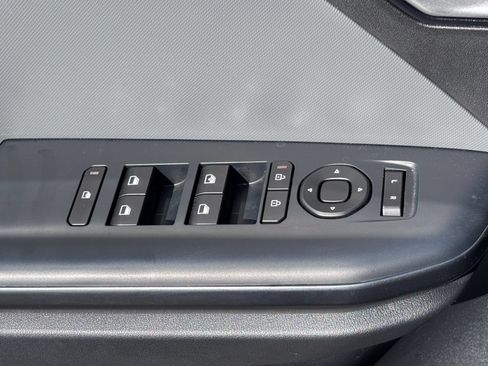 Used 2025 Kia K4 FWD image 21