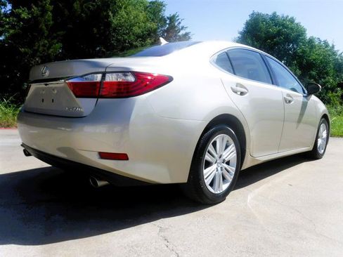 Used 2013 Lexus ES 350 w/ Premium Pkg FWD image 7