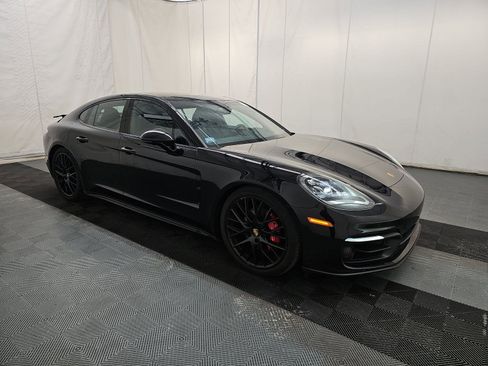 Used 2023 Porsche Panamera 4S w/ Premium Package AWD/4WD image 4