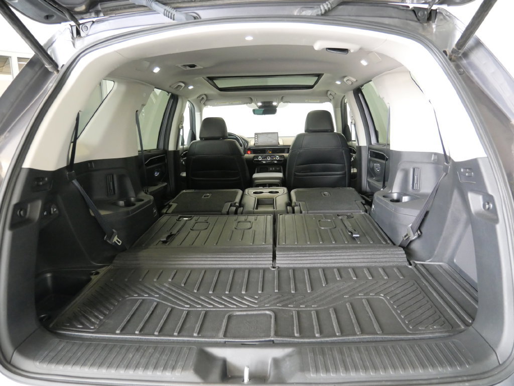 Used 2025 Honda Pilot Touring image 30