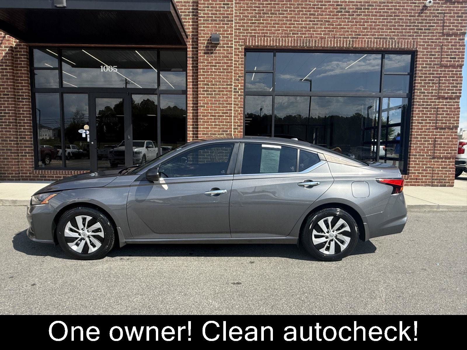 Used 2025 Nissan Altima 2.5 S FWD image 3