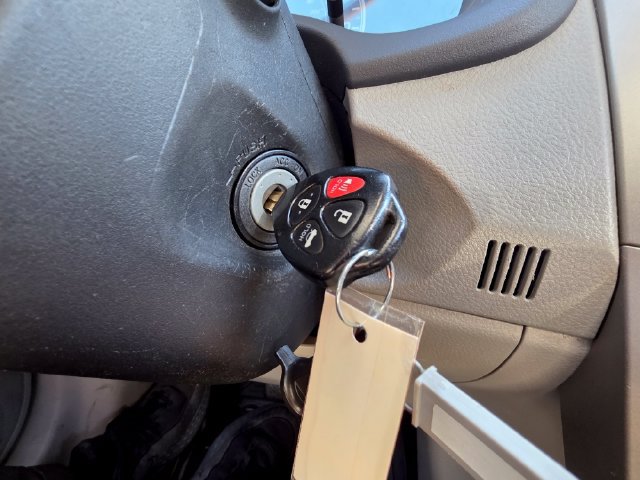 Used 2013 Toyota Corolla L FWD image 15