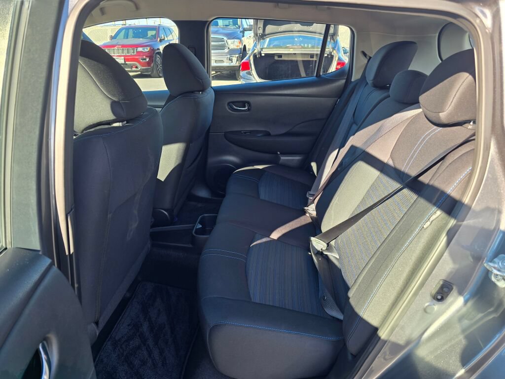 Used 2025 Nissan Leaf S FWD image 16