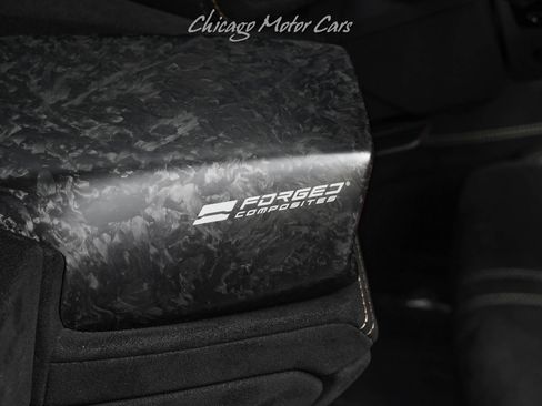 Used 2018 Lamborghini Huracan Performante image 10