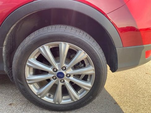 Used 2017 Ford Escape Titanium AWD/4WD image 12
