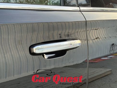 Used 2015 Cadillac Escalade ESV Platinum image 29