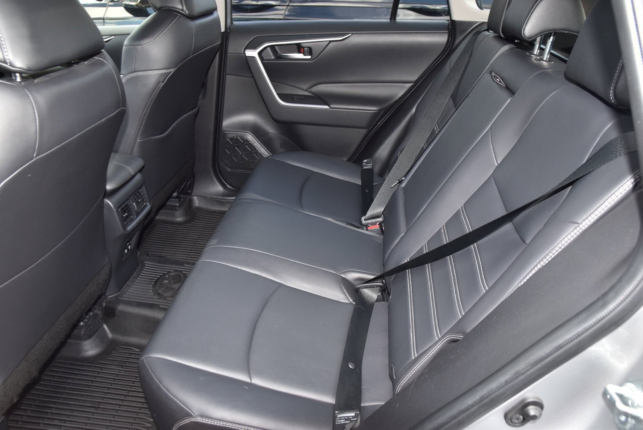 Used 2020 Toyota RAV4 XLE Premium AWD/4WD image 11