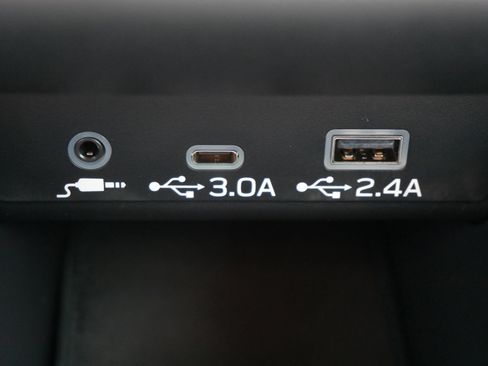 Certified 2023 Subaru Outback Limited image 29