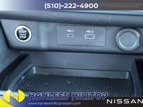 Used 2023 Nissan Rogue SL image 26