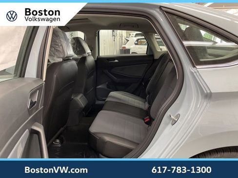 New 2026 Volkswagen Jetta SE FWD image 8
