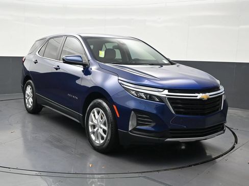 Used 2023 Chevrolet Equinox LT w/ Driver Convenience Package FWD image 8