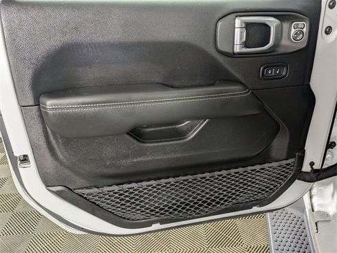 Used 2023 Jeep Wrangler Unlimited Sahara w/ Cold Weather Group image 12