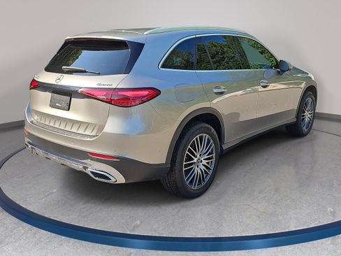 Used 2023 Mercedes-Benz GLC 300 4MATIC image 6