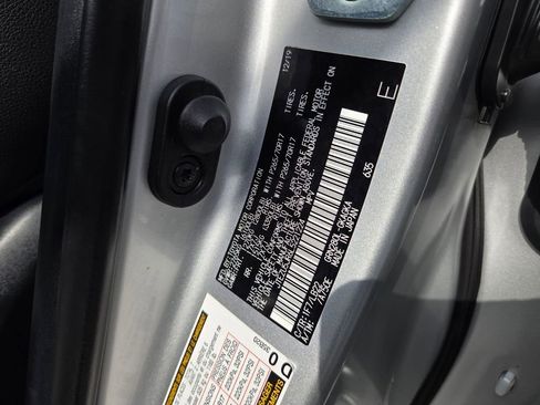 Used 2020 Toyota 4Runner SR5 Premium w/ Moonroof Package image 19