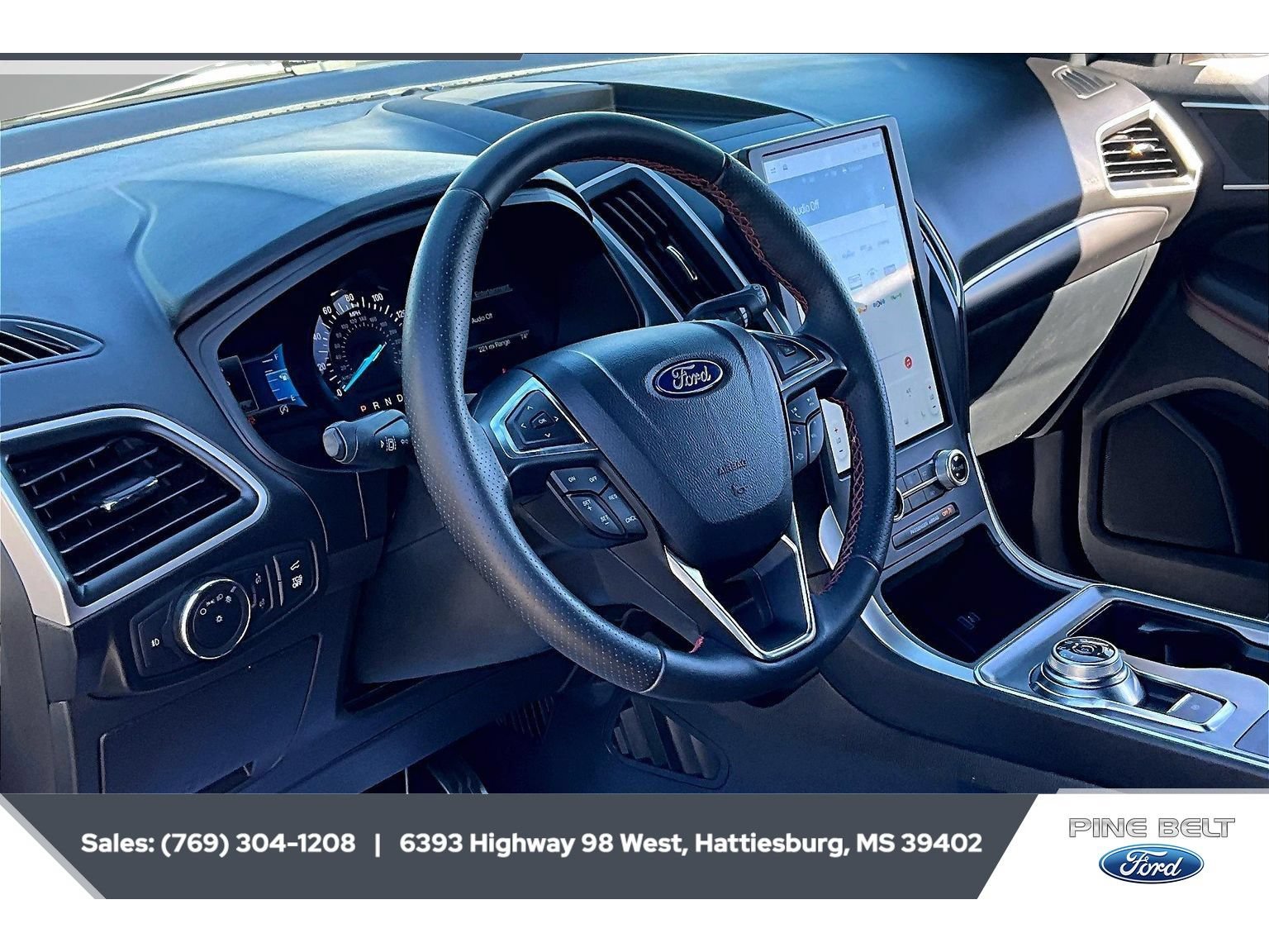Certified 2022 Ford Edge ST-Line w/ Cargo Accessory Package AWD/4WD image 12