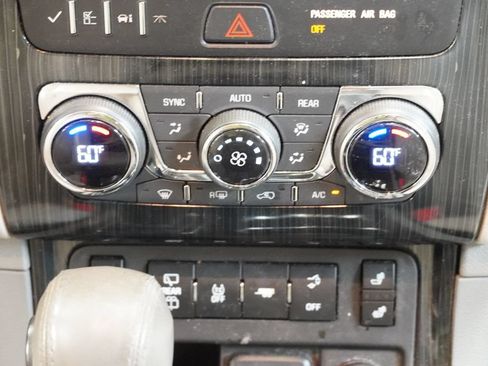 Used 2016 Chevrolet Traverse LT AWD/4WD image 23